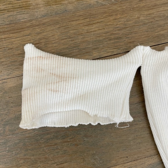 White dress. - Picture 3 of 5